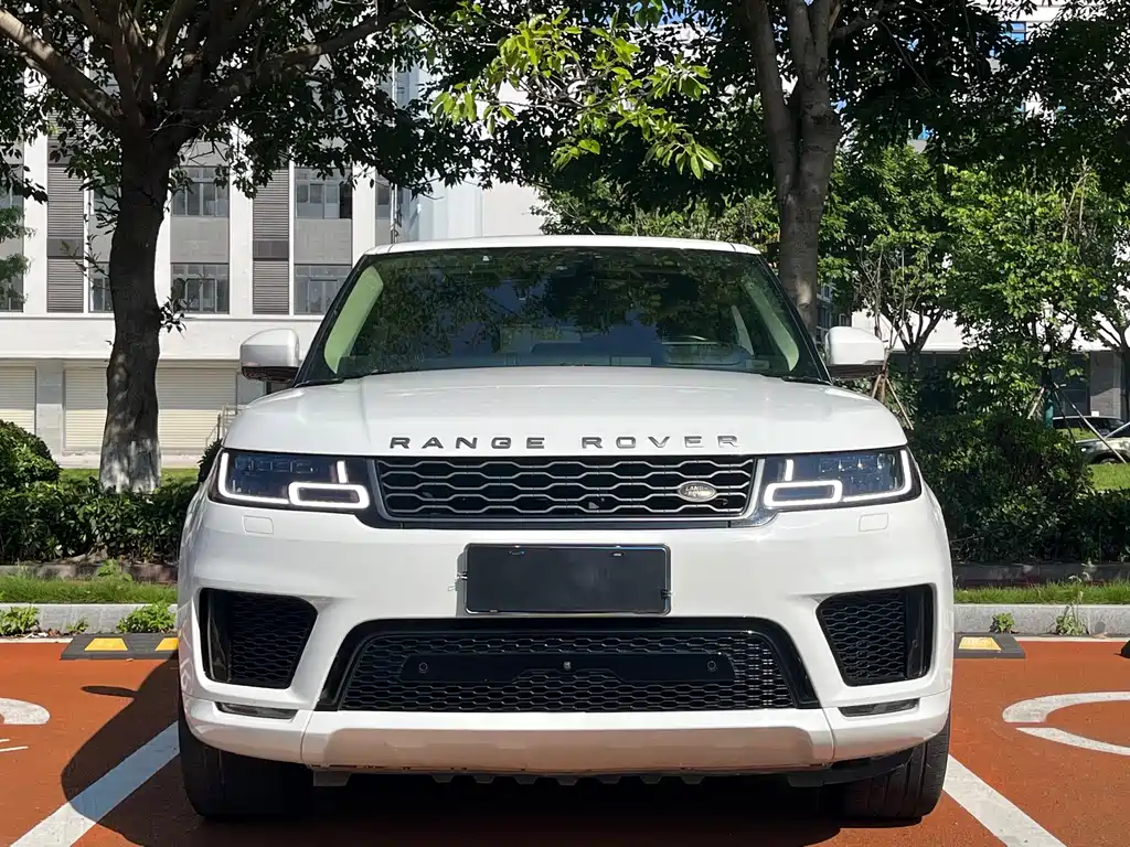 Land Rover Range Rover Sport 2020 3.0 L6 SE