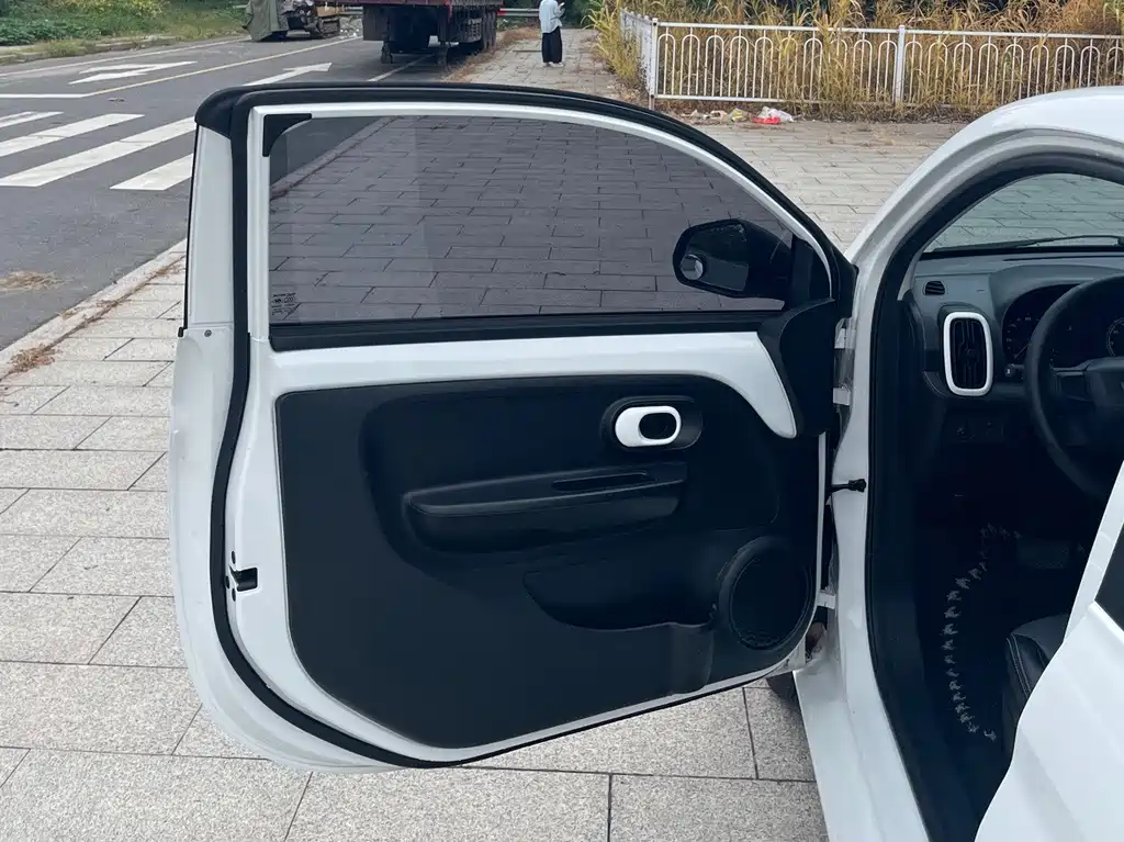 Roewe Clever — миниатюра 8