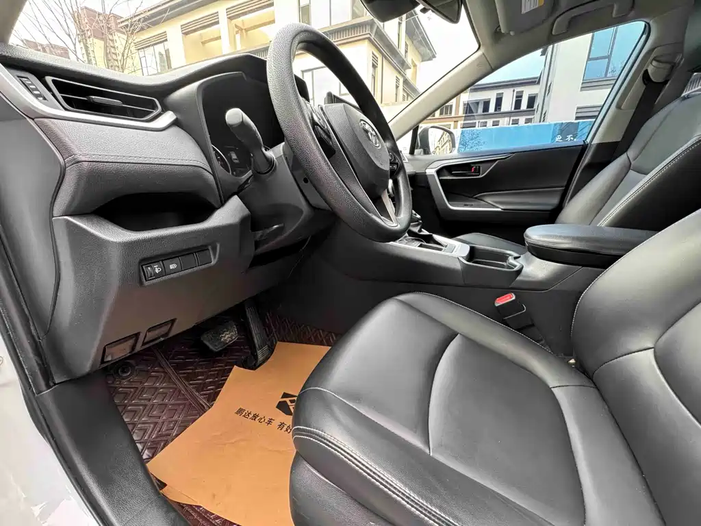 TOYOTA RAV4 RONGFANG