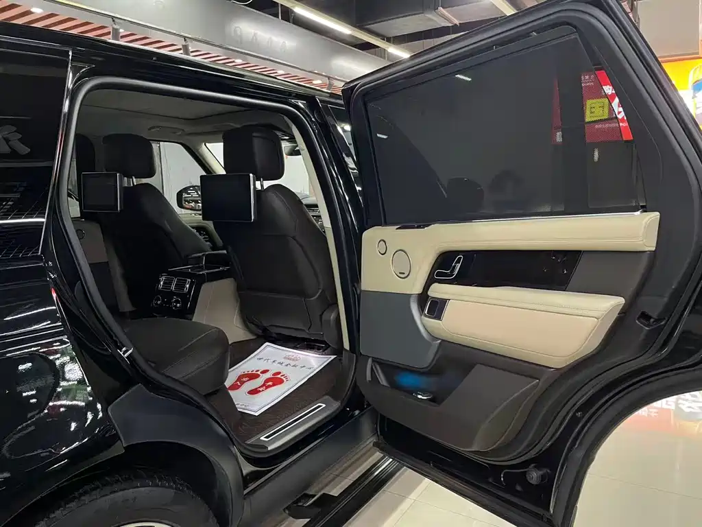 Land Rover Range Rover — миниатюра 13