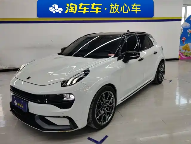 Lynk & Co 02