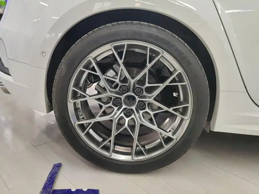 Lynk & Co 02 — миниатюра 6