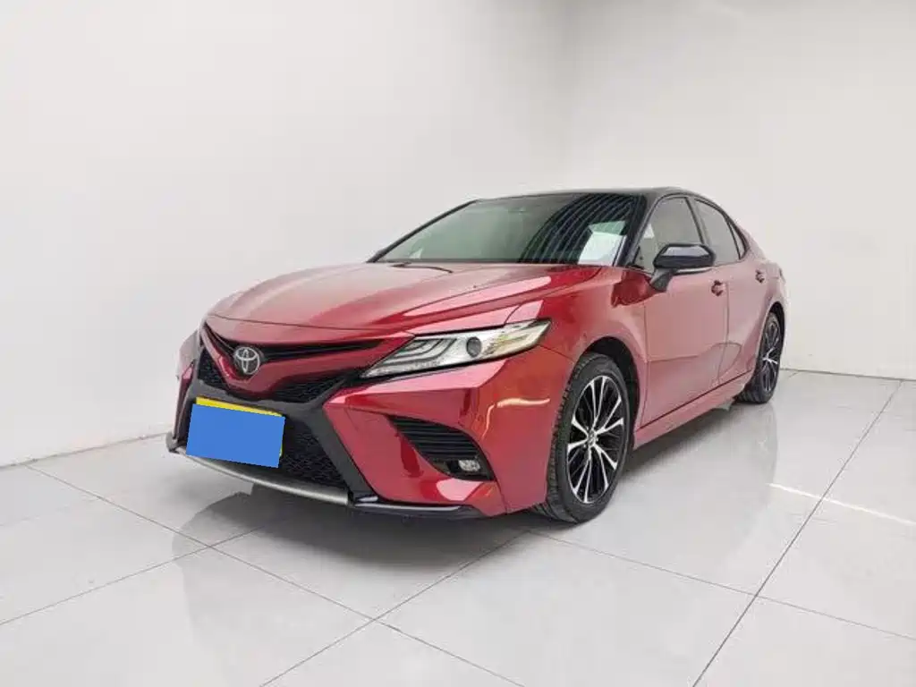 Toyota Camry — миниатюра 4