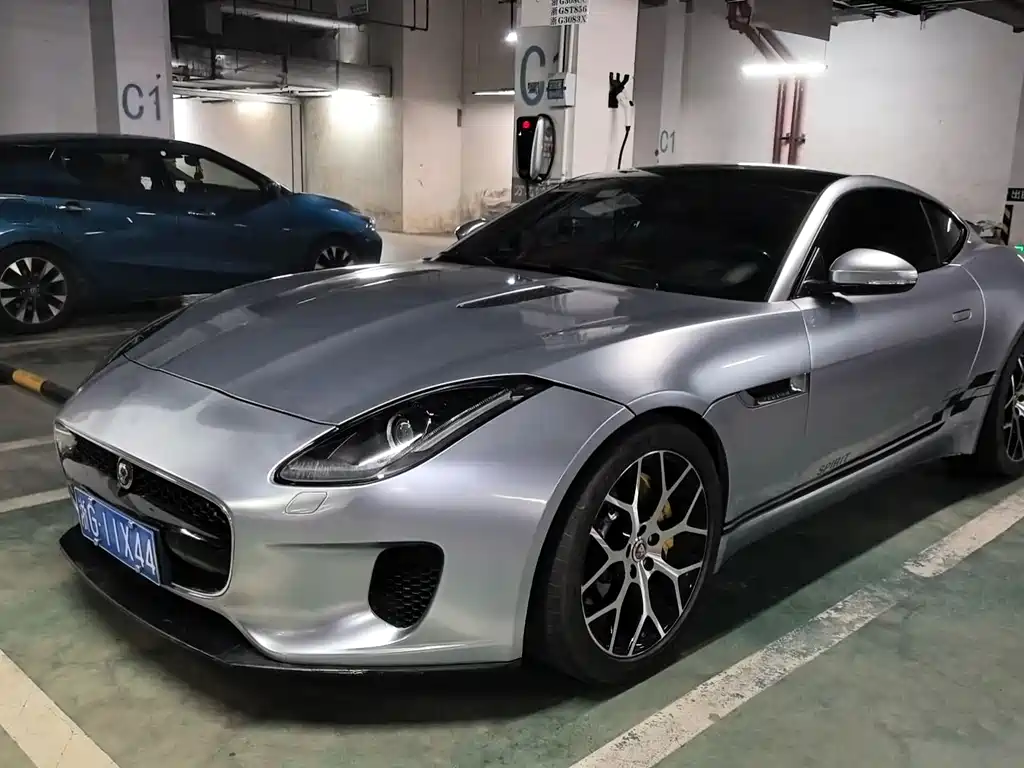 JAGUAR F TYPE