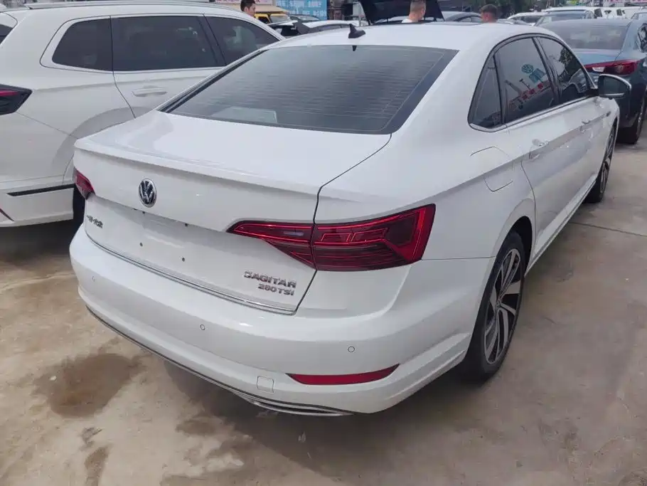 Volkswagen Sagitar — миниатюра 3