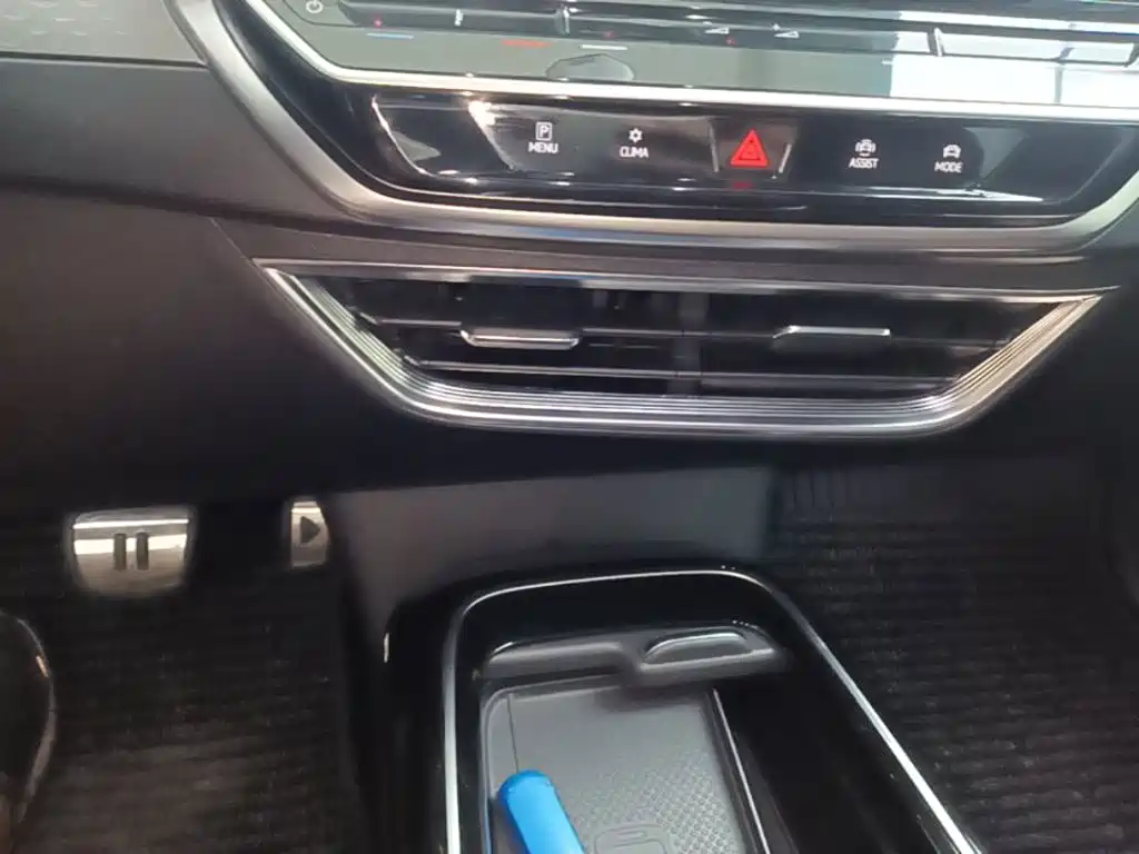 Volkswagen ID.6 X — миниатюра 14
