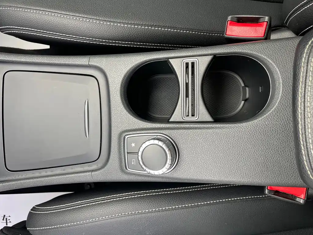 Mercedes-Benz GLA — миниатюра 15