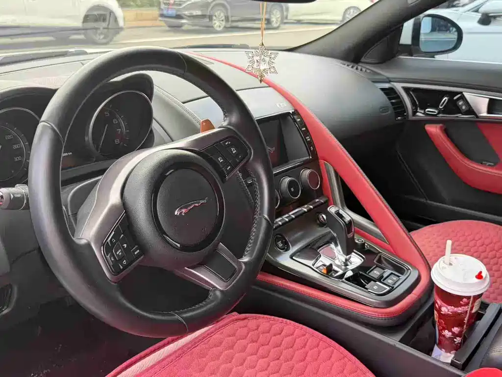 Jaguar F-TYPE — миниатюра 5