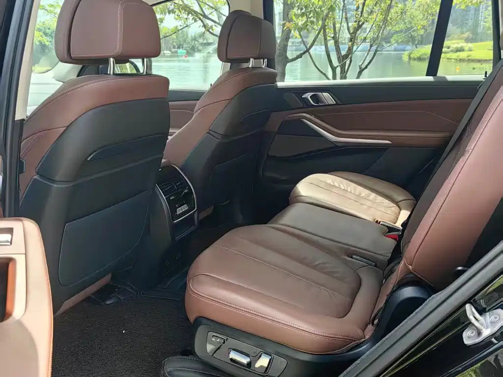 BMW X7 — миниатюра 6