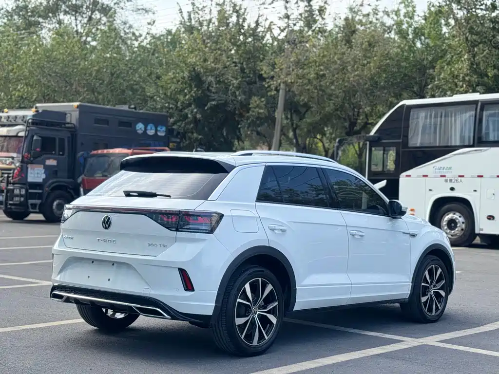 Volkswagen T-Roc — миниатюра 13