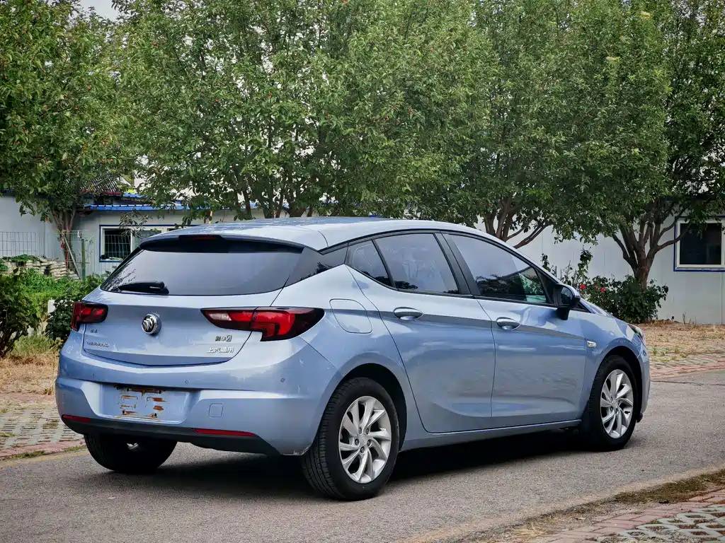 Buick Verano — миниатюра 6