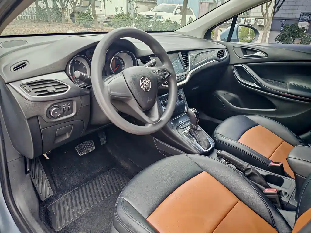 Buick Verano — миниатюра 9