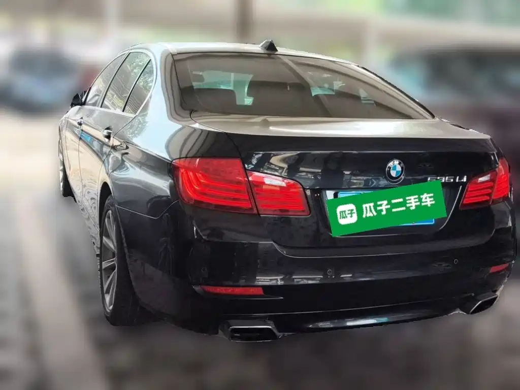 BMW 5 Series — миниатюра 25