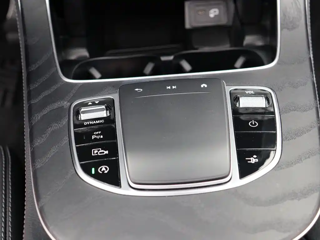 Mercedes-Benz E-Class (Import) — миниатюра 18
