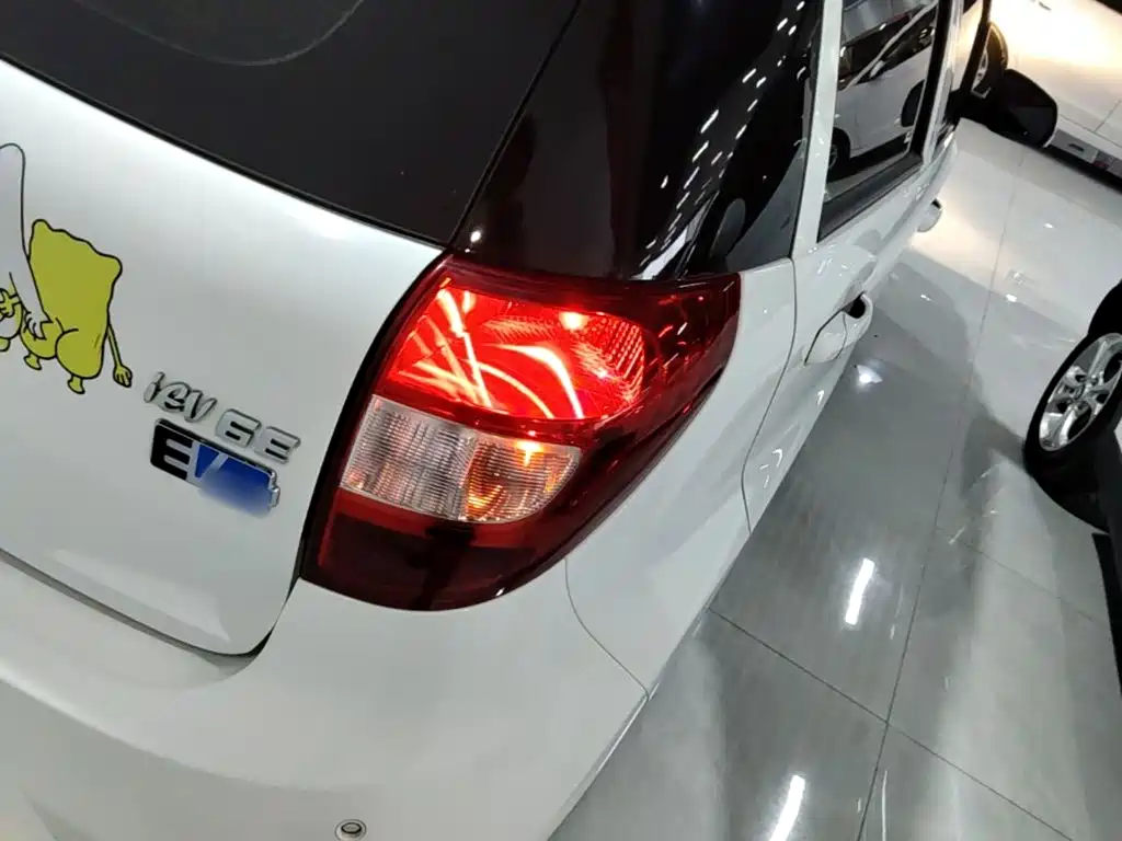 JAC JAC iEV6E — миниатюра 8