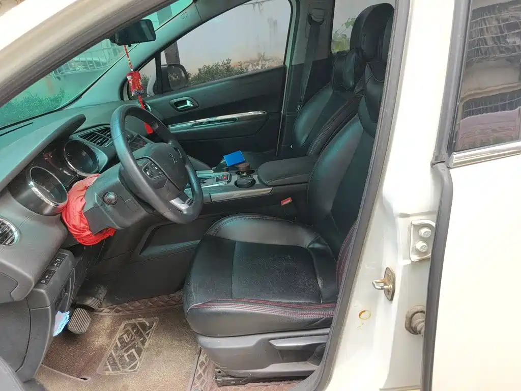 Peugeot 3008 2016 2.0L AT