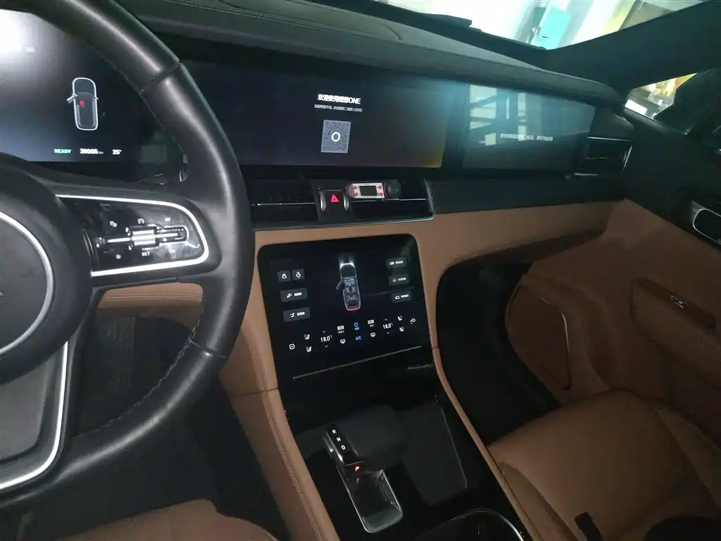 Li Auto ONE 2021 6 мест
