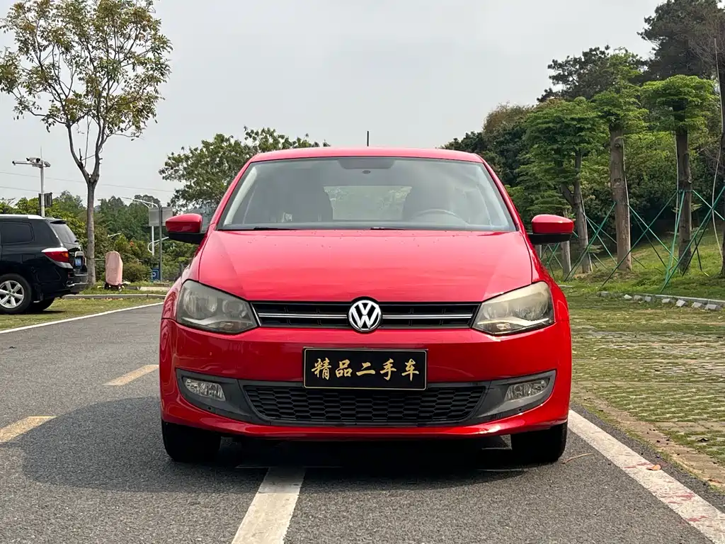 Volkswagen Polo 2013 1.6L AT Comfort