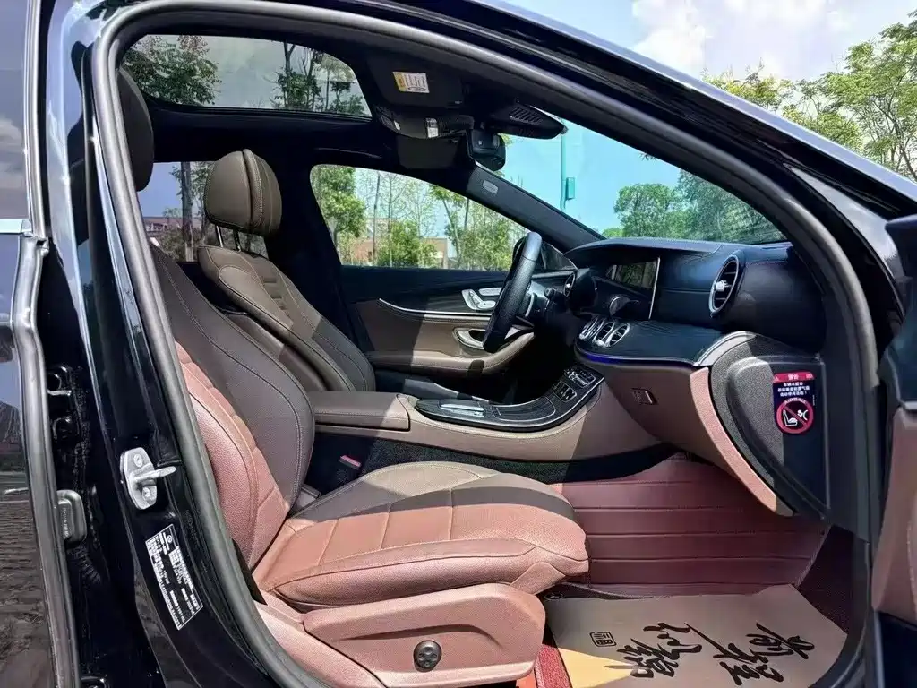 Mercedes-Benz E-Class — миниатюра 6