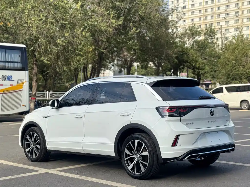 Volkswagen T-Roc — миниатюра 12