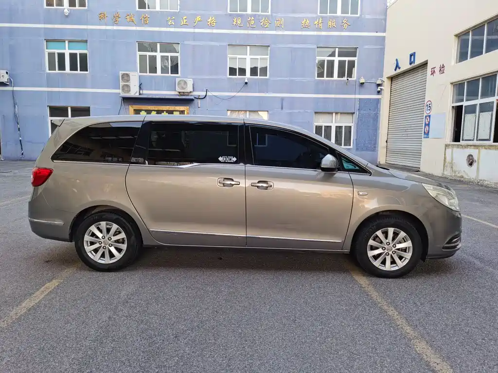 Buick GL8 — миниатюра 4