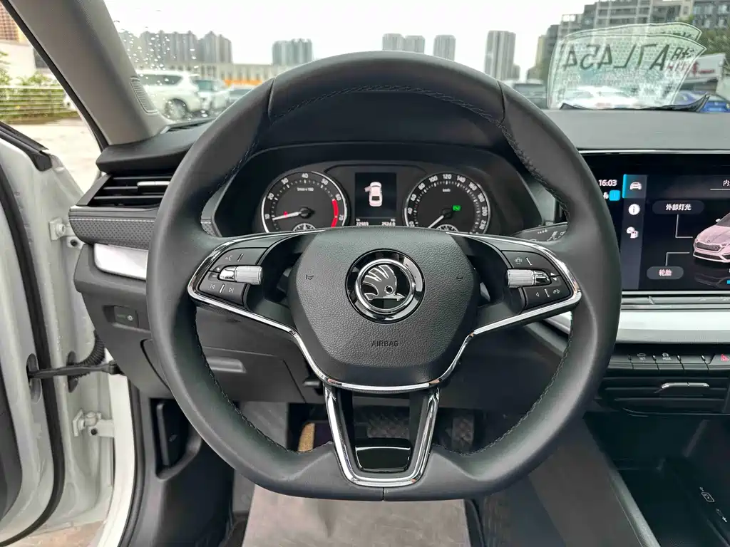 Skoda Octavia — миниатюра 14