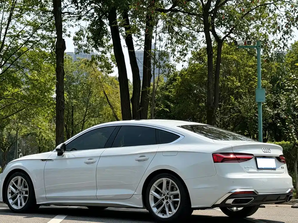 Audi A5 (Import) — миниатюра 9