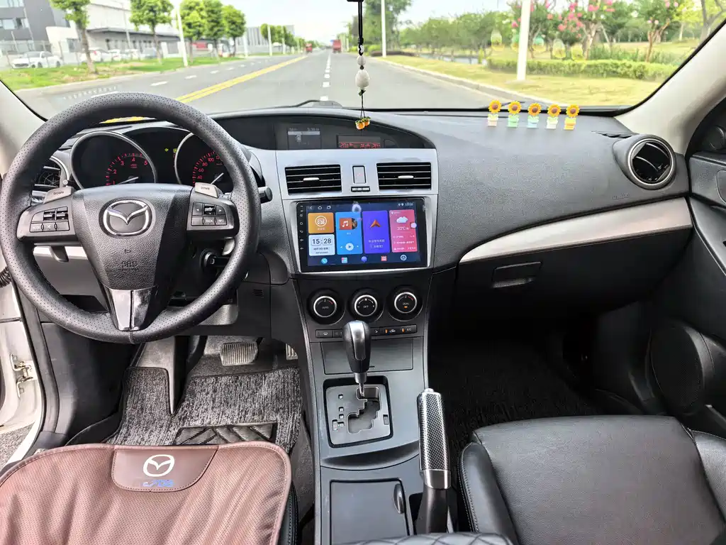 Mazda 3 Xingcheng — миниатюра 10