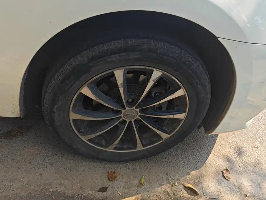 Nissan Sylphy — миниатюра 6