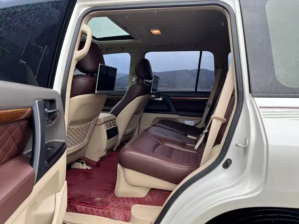 Toyota Land Cruiser 2018 4.6L