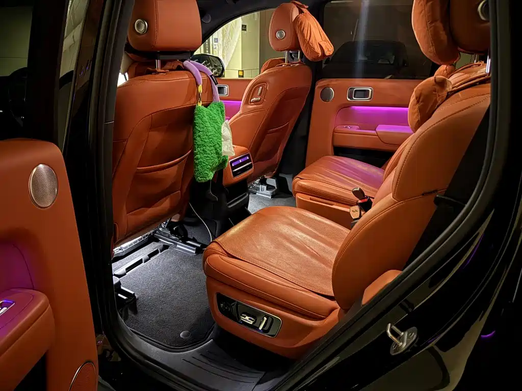 Li Auto Li L8 — миниатюра 10