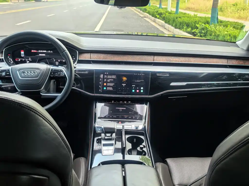 Audi A8 — миниатюра 15