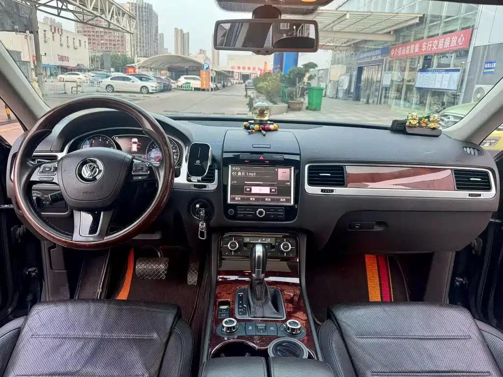 Volkswagen Touareg — миниатюра 4