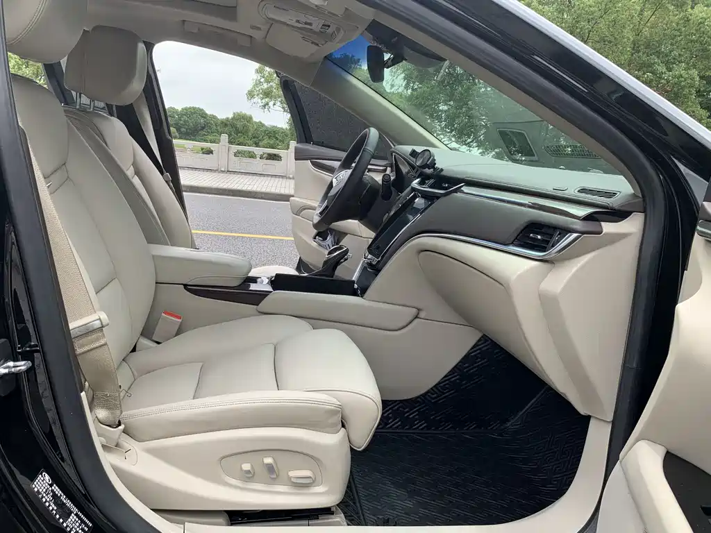 Cadillac XTS 2014 28T