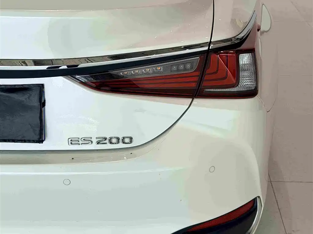 Lexus ES — миниатюра 18