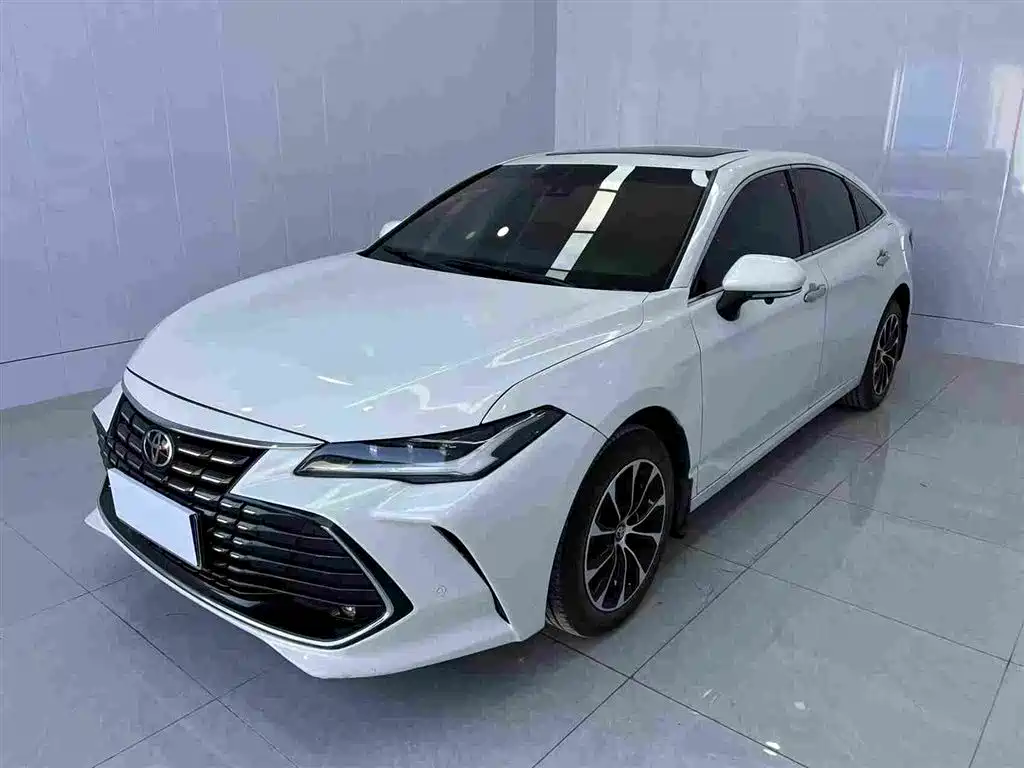 Купить Toyota Avalon