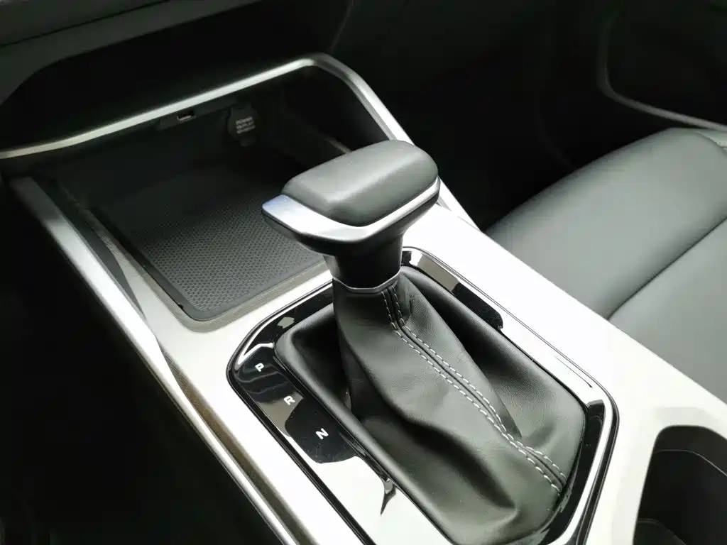 Geely Emgrand — миниатюра 13