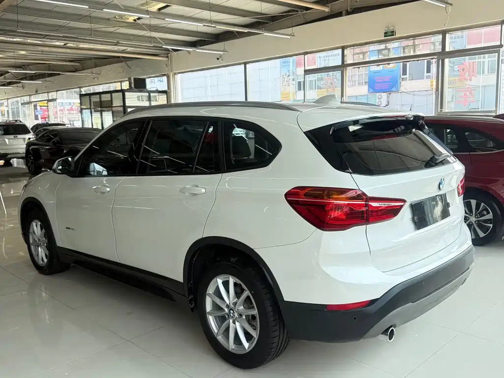 BMW X1 — миниатюра 4