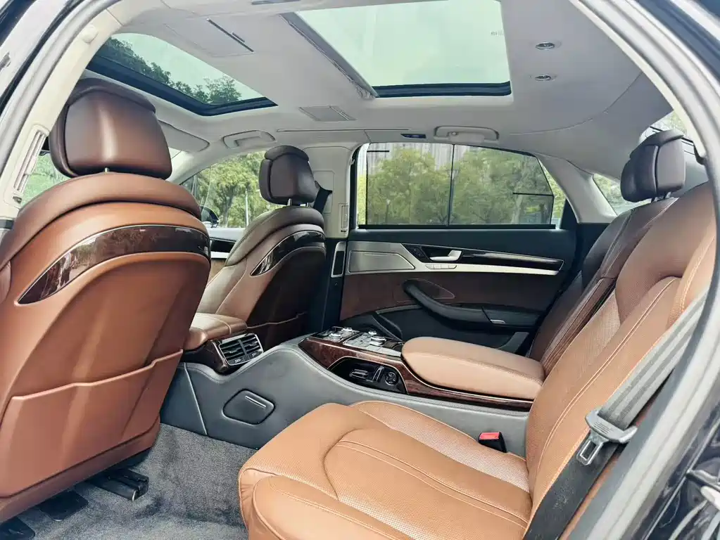 Audi A8 — миниатюра 13