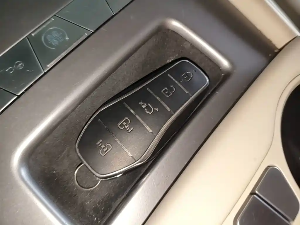 BYD Xia — миниатюра 9