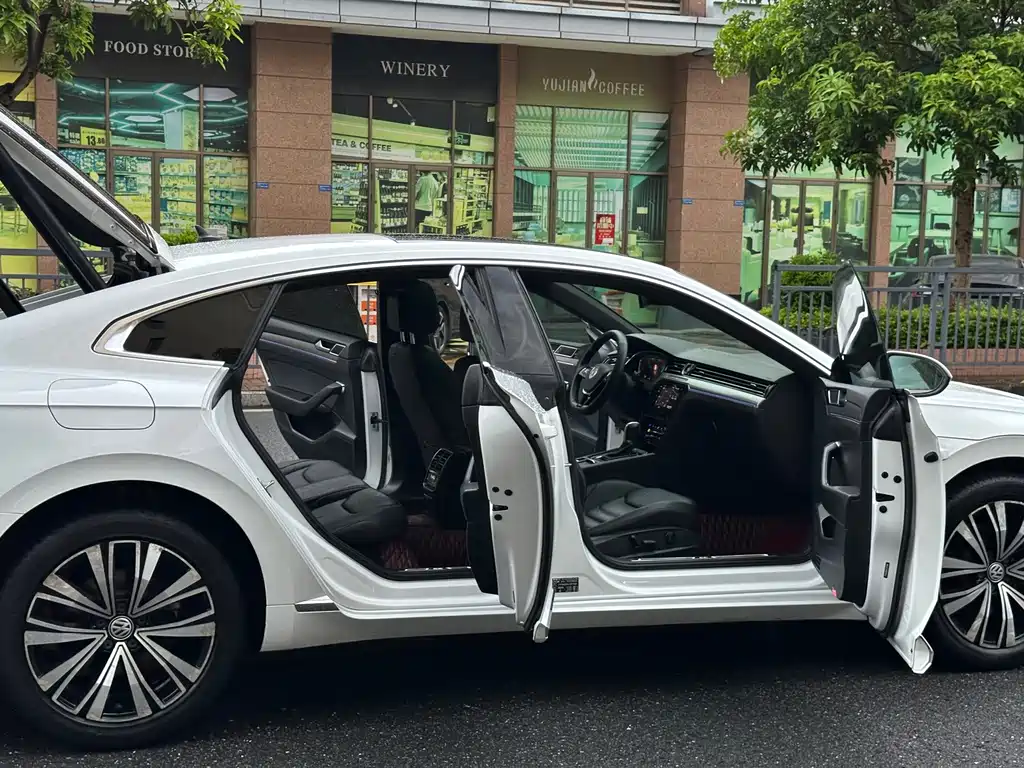 Volkswagen CC — миниатюра 11