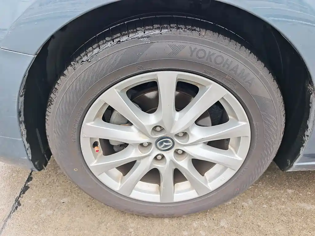 Mazda Atenza 2014 2.0L Luxury