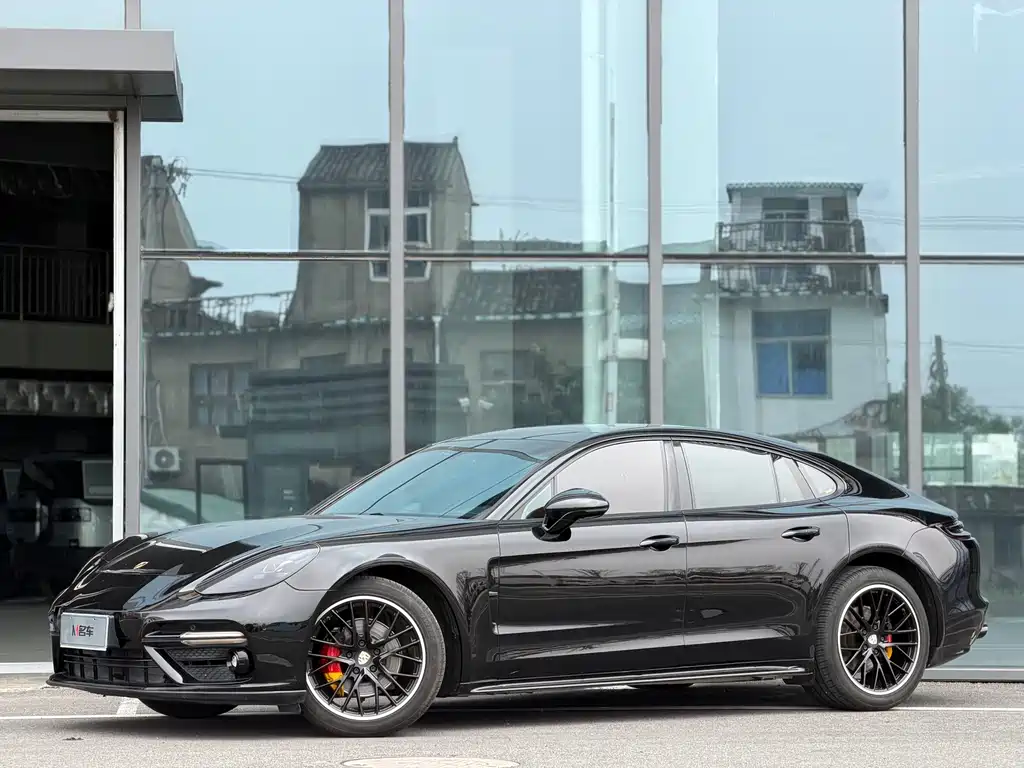 Porsche Panamera 2018