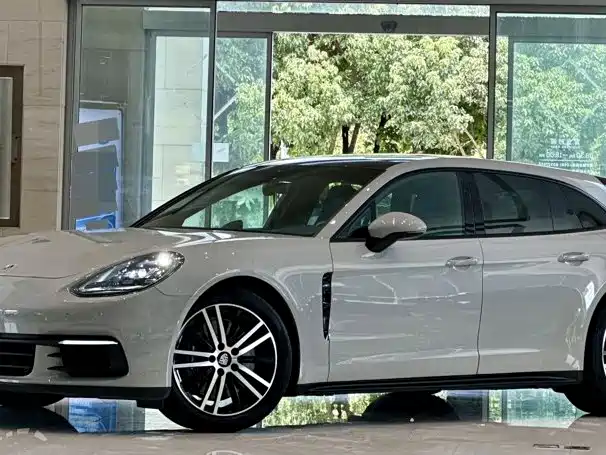 Porsche Panamera — миниатюра 2