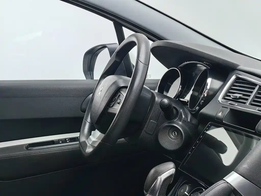 Peugeot 3008 — миниатюра 22