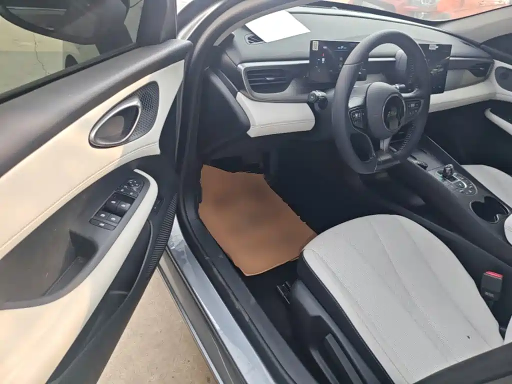 BYD Seal 05 DM-i — миниатюра 16