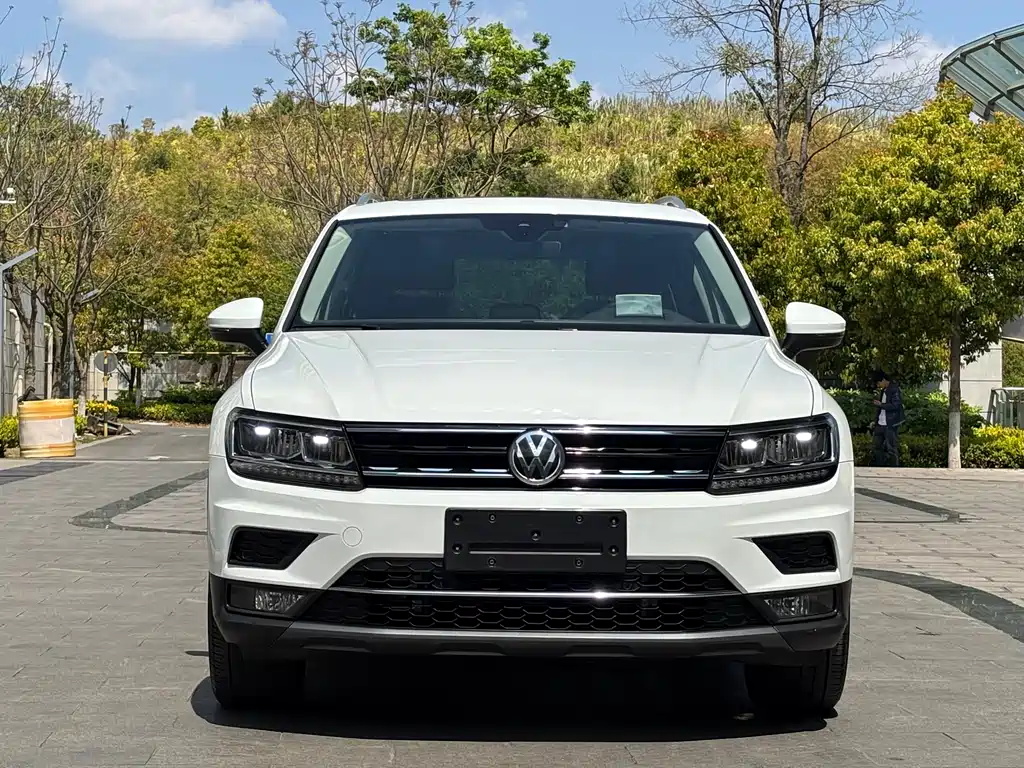 Volkswagen Tiguan 2019 330TSI