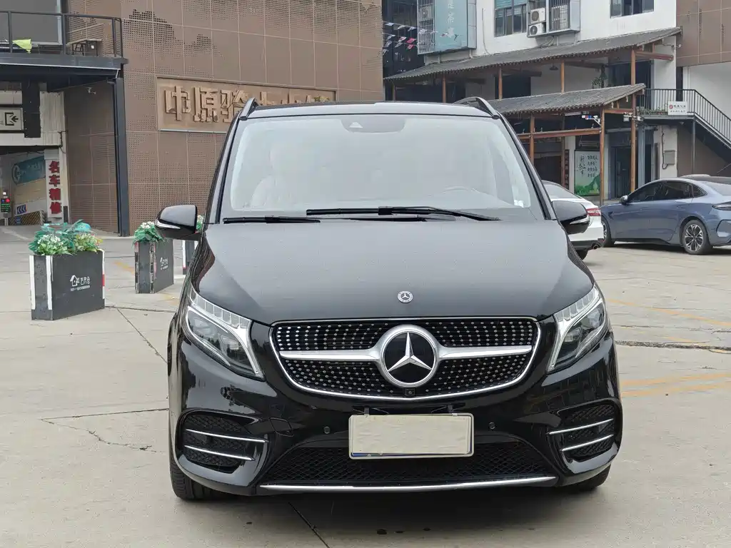 Mercedes-Benz V-Class — миниатюра 2