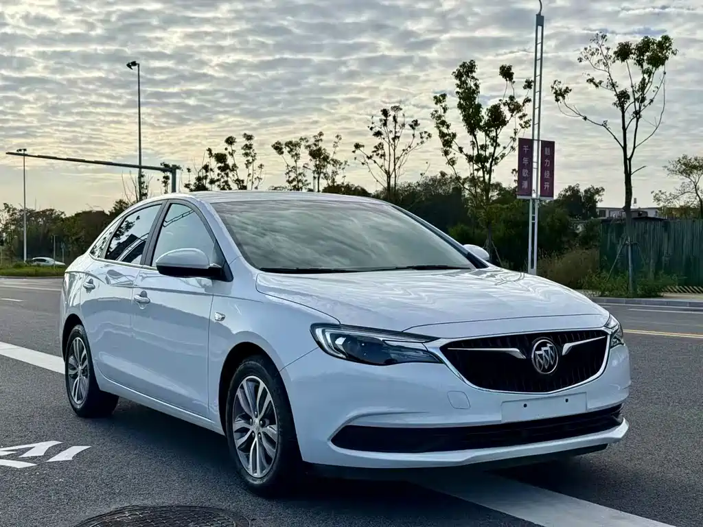 Buick Excelle — миниатюра 3