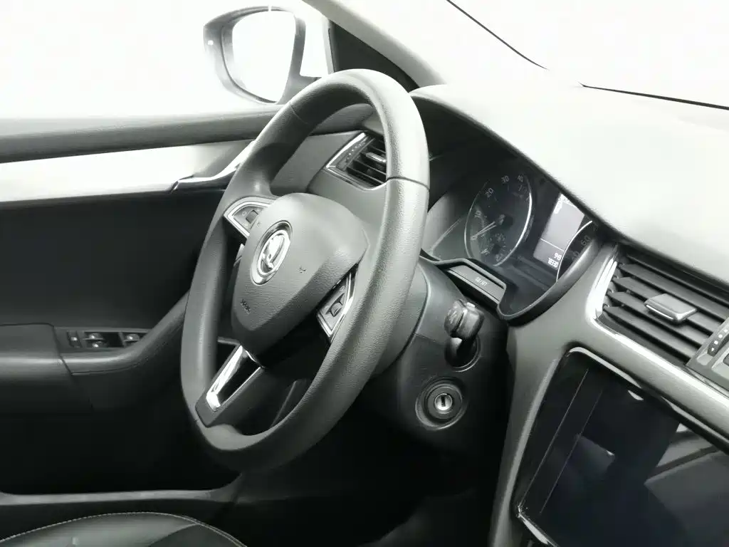 Skoda Octavia — миниатюра 22